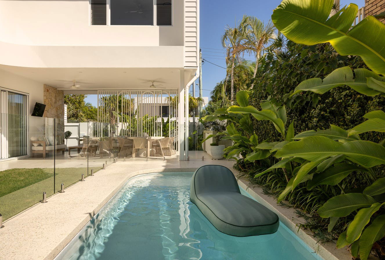 Furnished 4 Bedroom House in Burleigh Heads