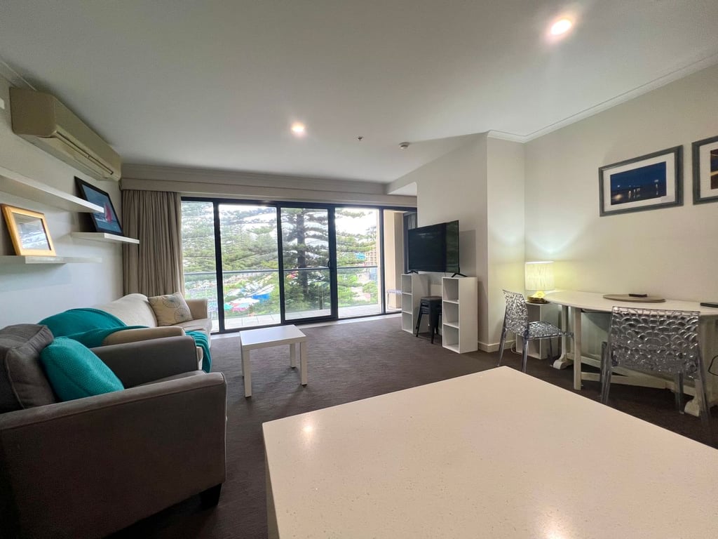 Furnished 1 Bedroom House in Glenelg