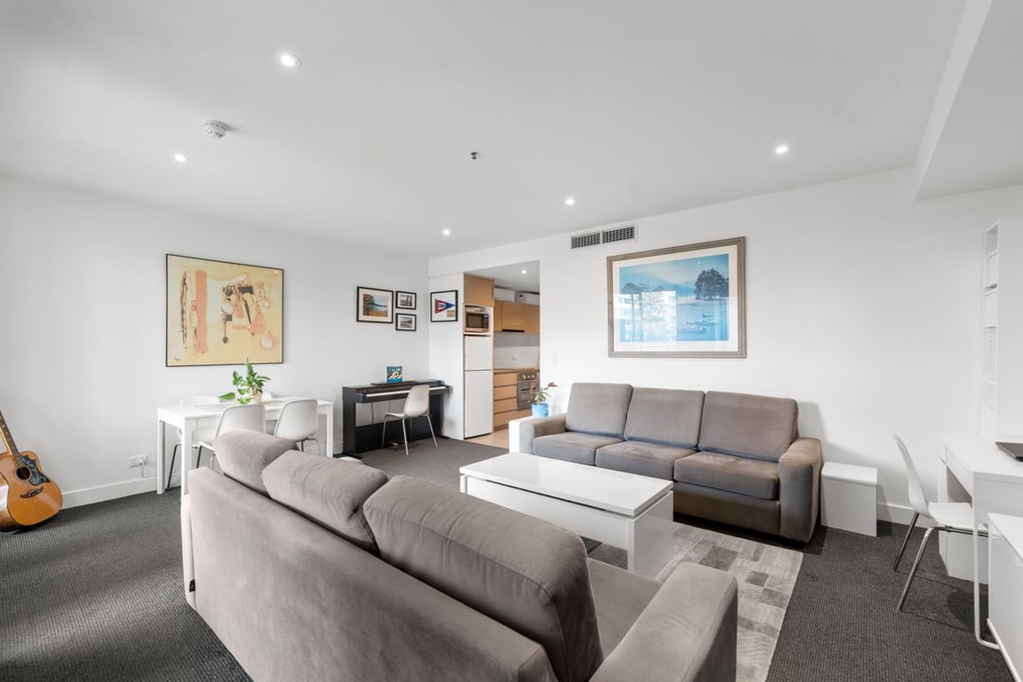 Furnished 1 Bedroom House in Glenelg