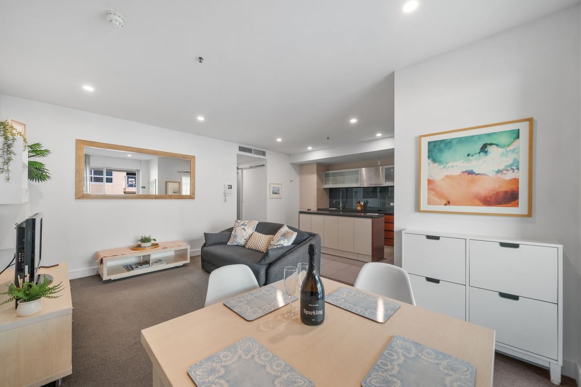 Furnished 1 Bedroom House in Glenelg