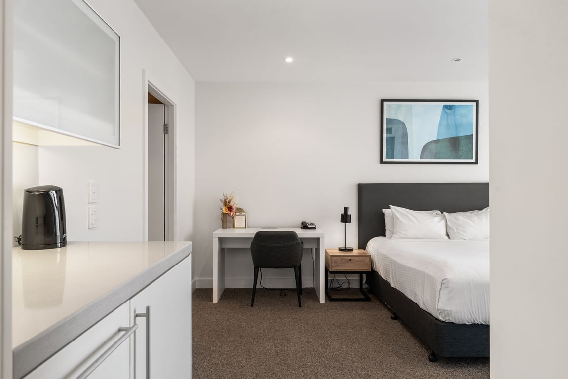 Furnished 1 Bedroom House in Glenelg