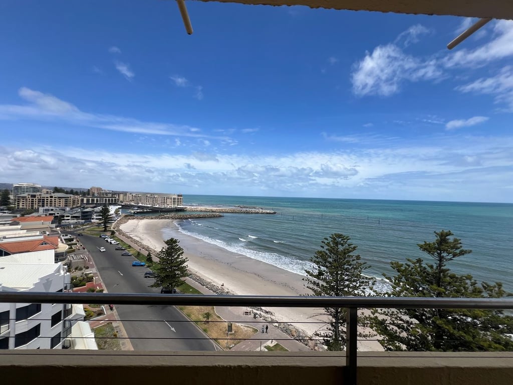 Furnished 2 Bedroom Rental in Glenelg North