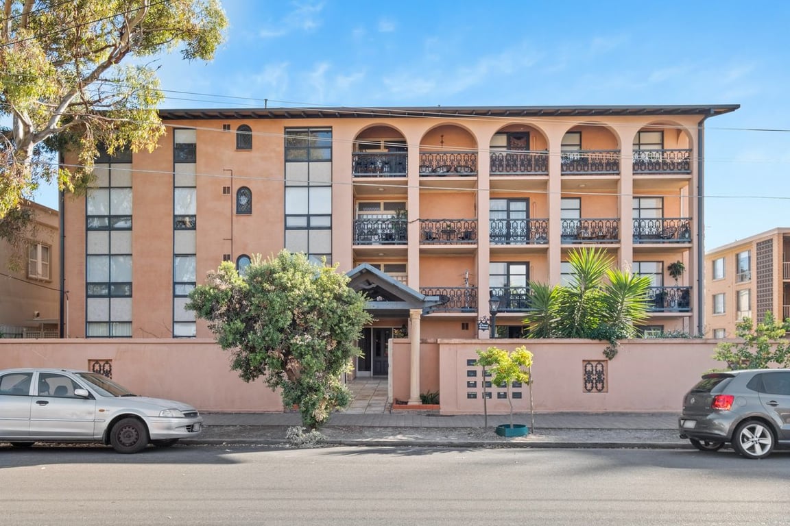 Furnished 3 Bedroom House in Glenelg