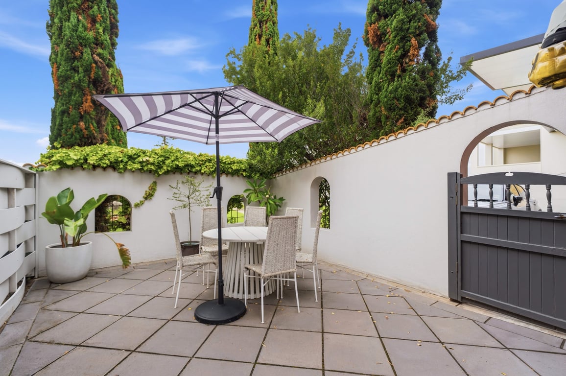 Furnished 1 Bedroom Rental in Glenelg North