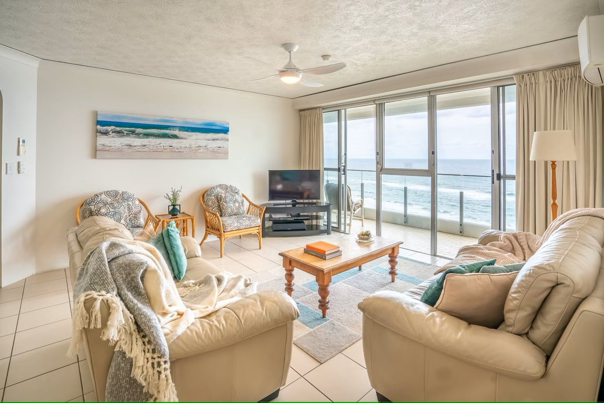 Furnished 2 Bedroom Apartment