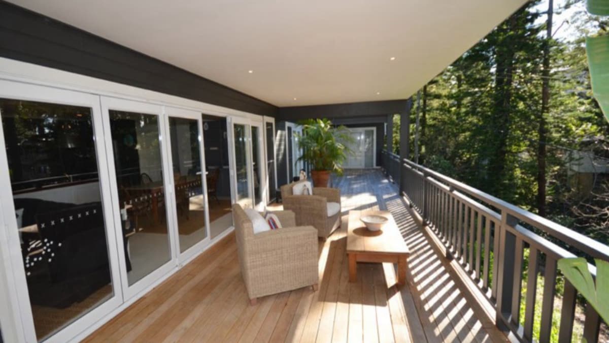 Furnished 5 Bedroom House in Avoca Beach