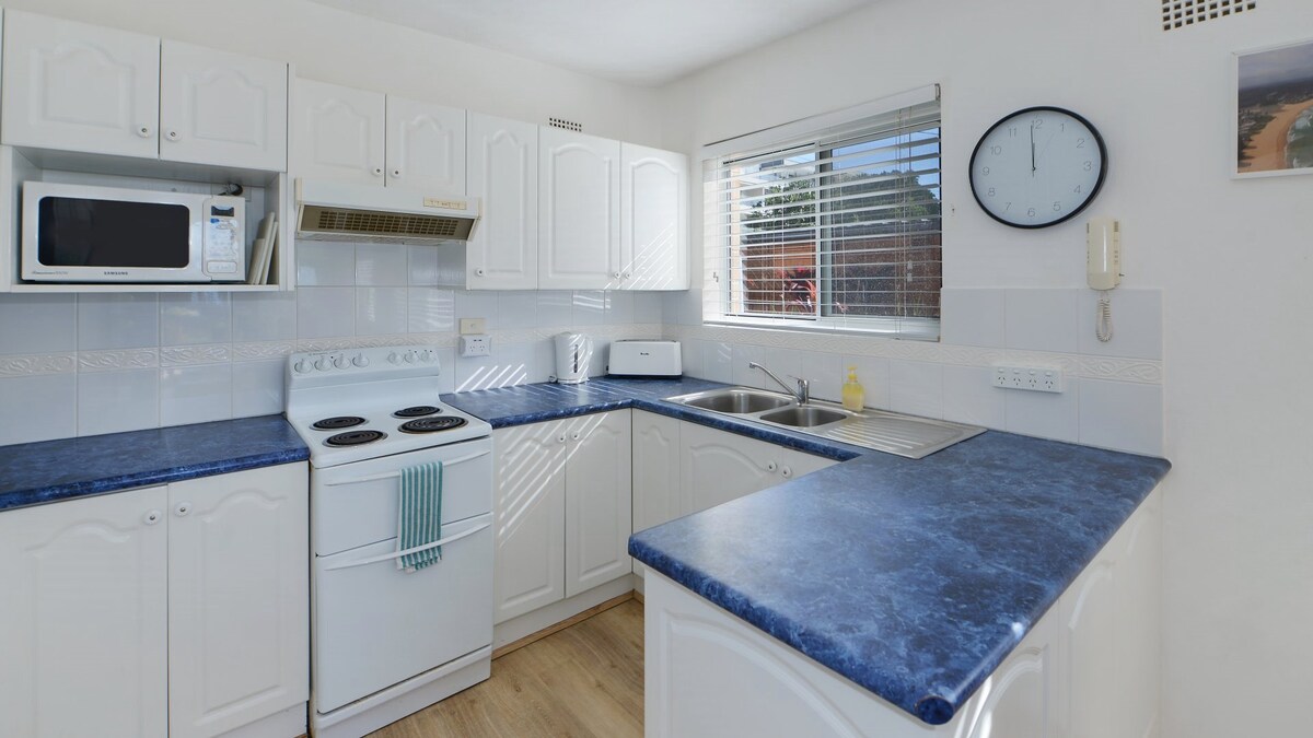 Furnished 2 Bedroom House in Avoca Beach