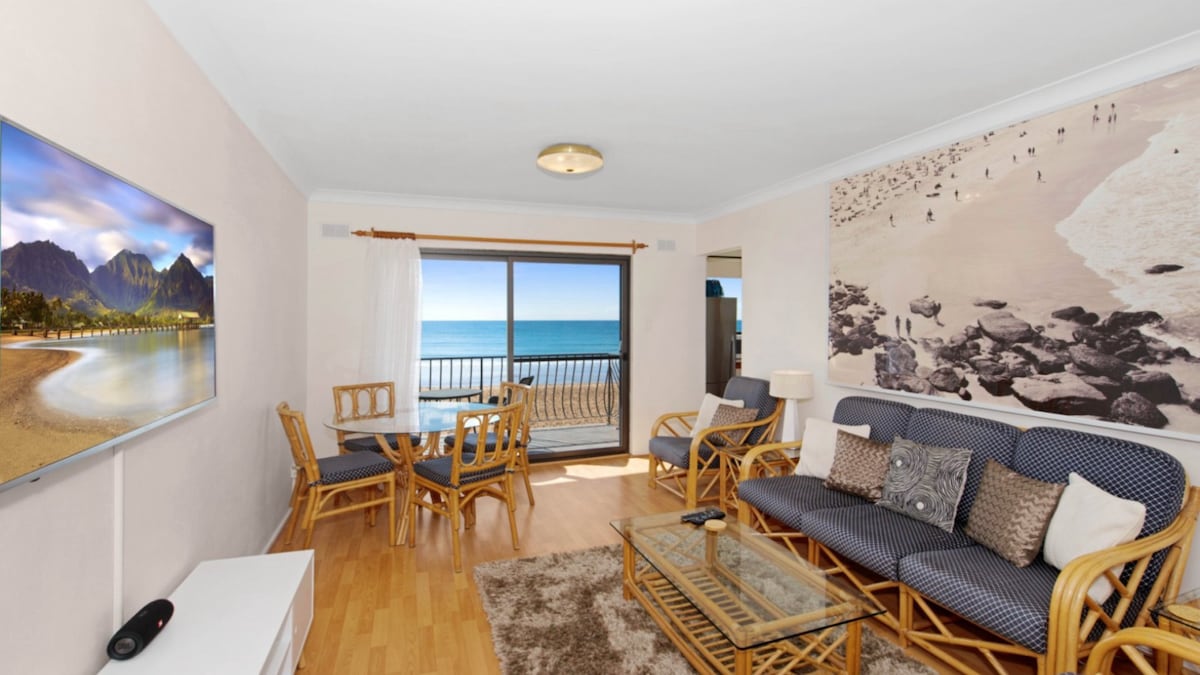 Furnished 2 Bedroom House in Avoca Beach