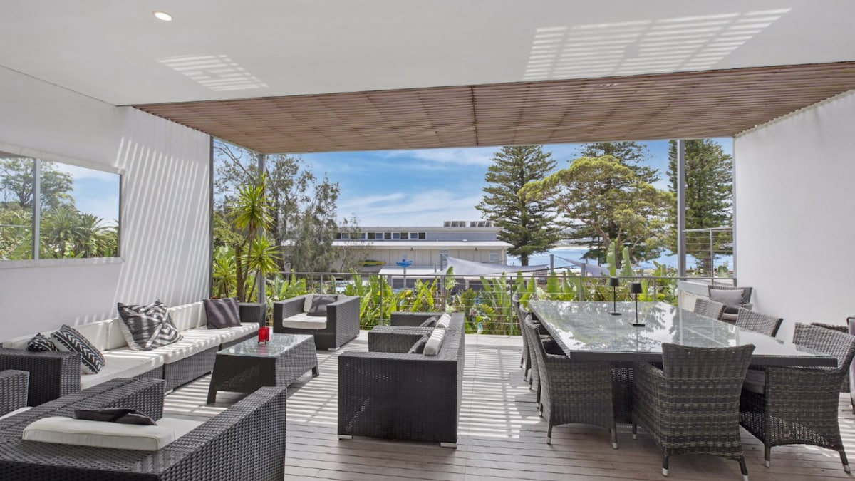 Furnished 4 Bedroom House in Avoca Beach