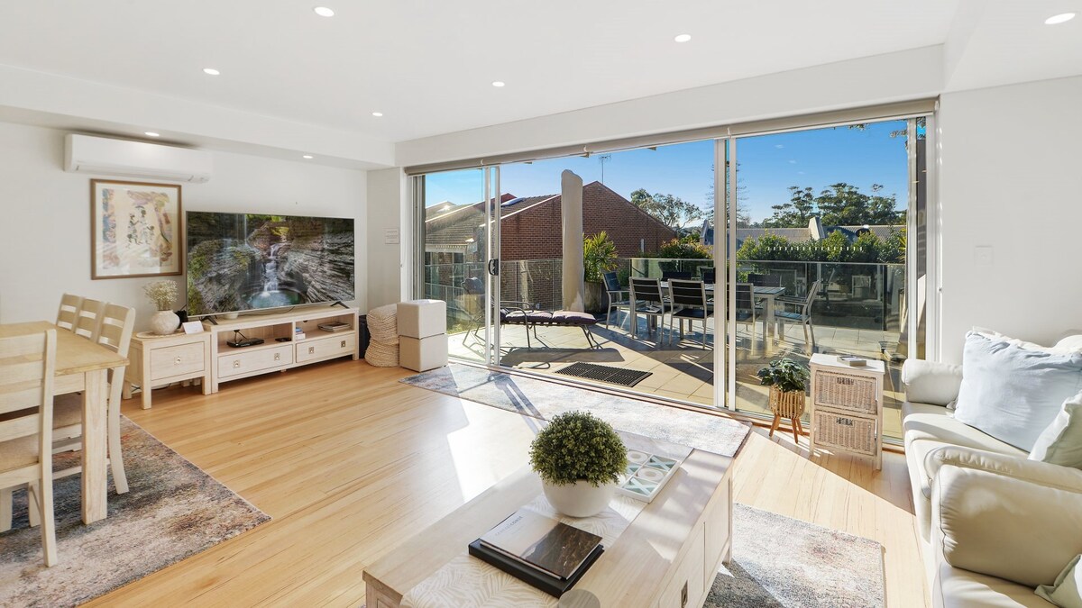 Furnished 3 Bedroom House in Avoca Beach