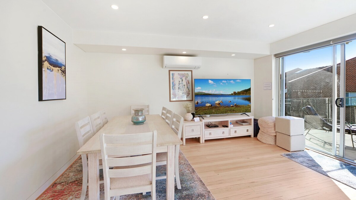 Furnished 3 Bedroom House in Avoca Beach
