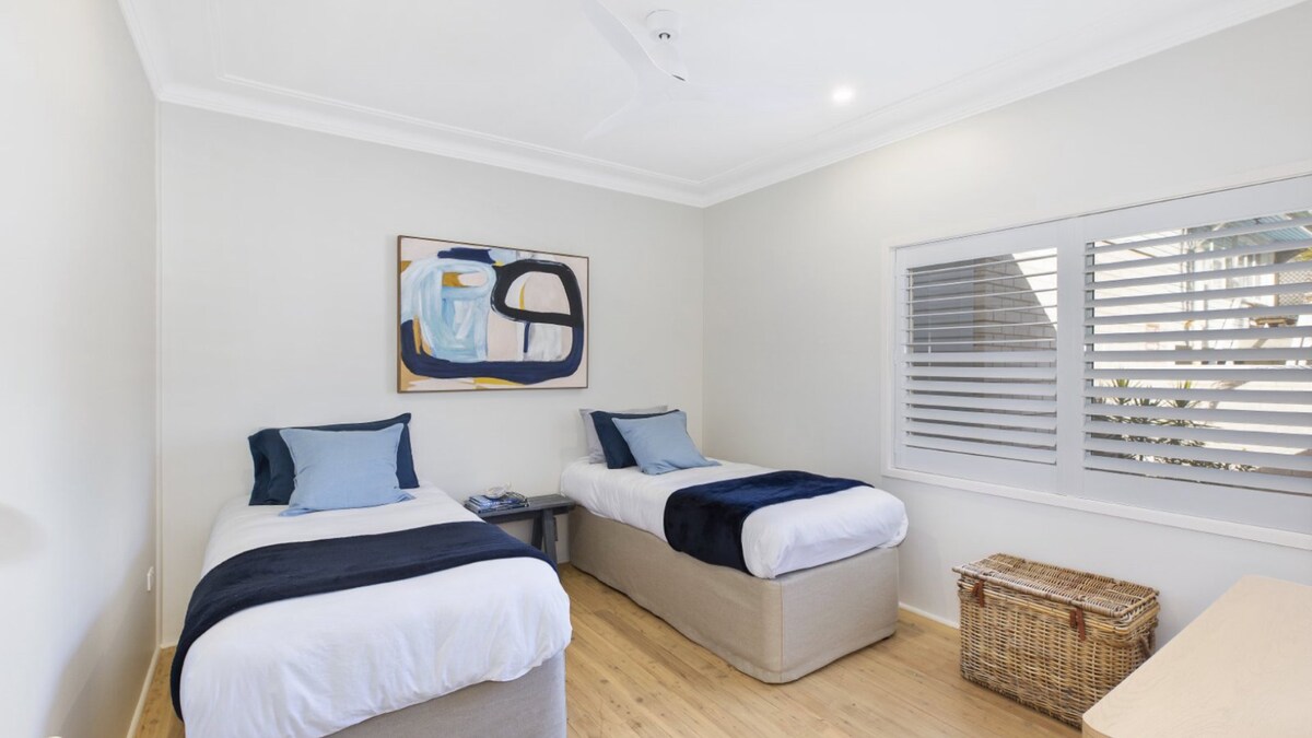 Furnished 2 Bedroom House in Avoca Beach