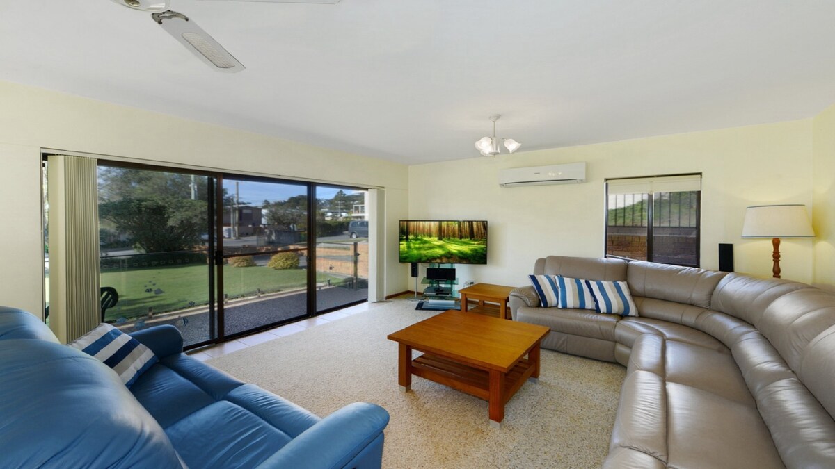Furnished 3 Bedroom House in Avoca Beach