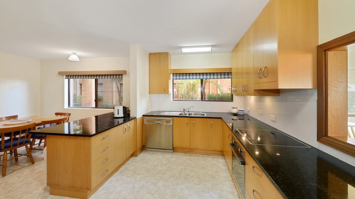 Furnished 3 Bedroom House in Avoca Beach