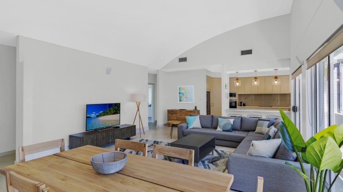 Furnished 3 Bedroom House in Avoca Beach