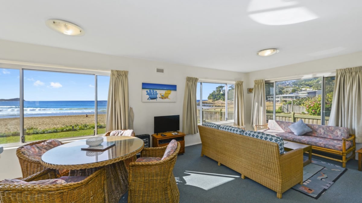 Furnished 2 Bedroom House in Avoca Beach