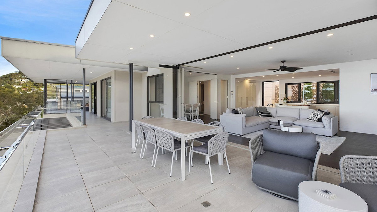 Furnished 3 Bedroom House in Avoca Beach