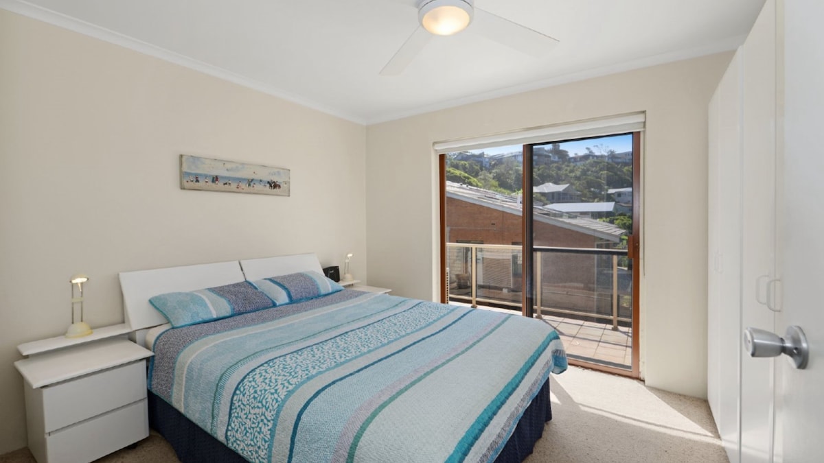 Furnished 3 Bedroom House in Avoca Beach