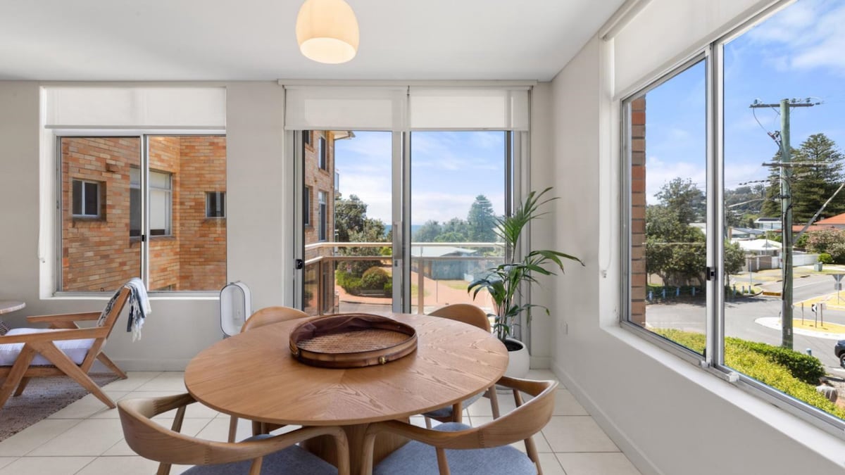 Furnished 2 Bedroom House in Avoca Beach