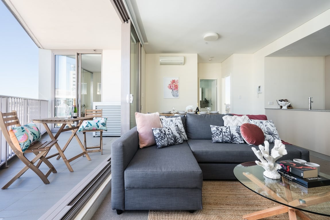 Furnished 2 Bedroom House in Wolli Creek