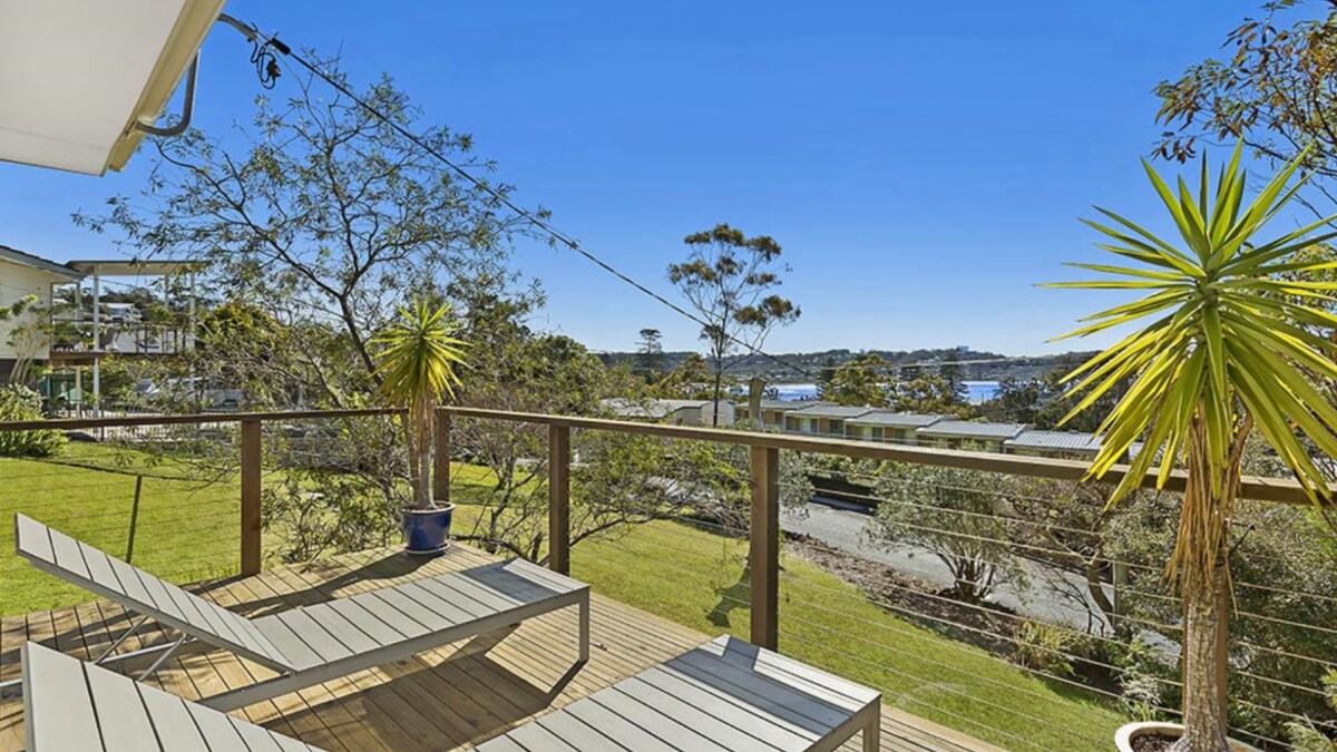 Furnished 3 Bedroom House in Avoca Beach