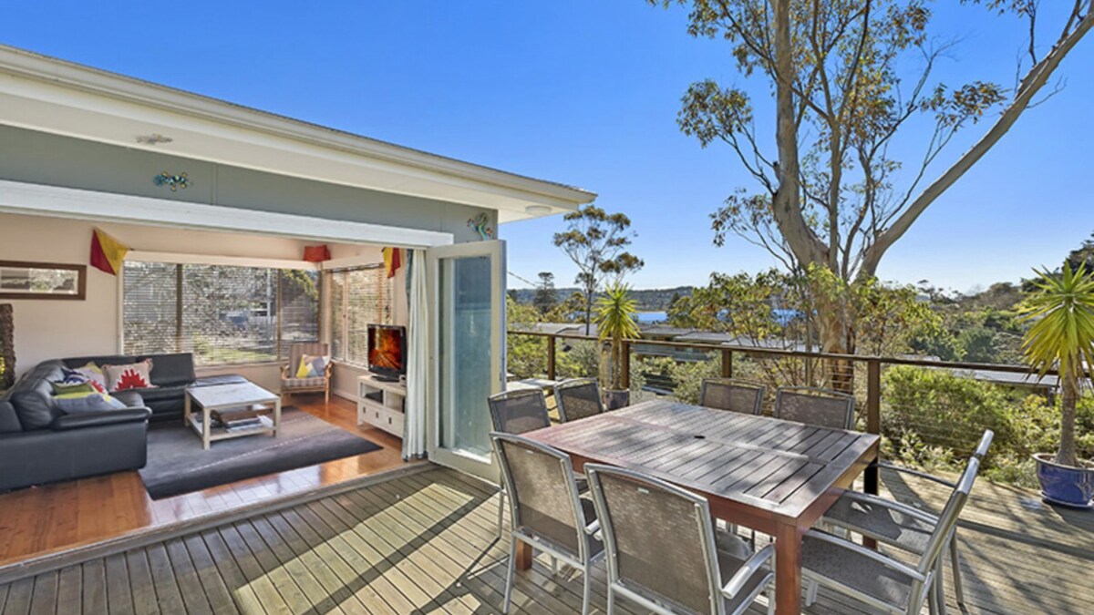 Furnished 3 Bedroom House in Avoca Beach