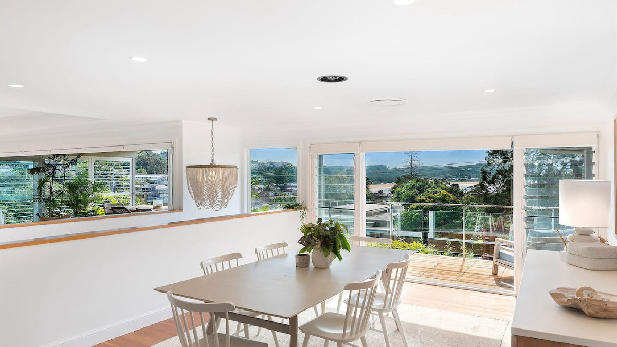 Furnished 3 Bedroom House in Avoca Beach