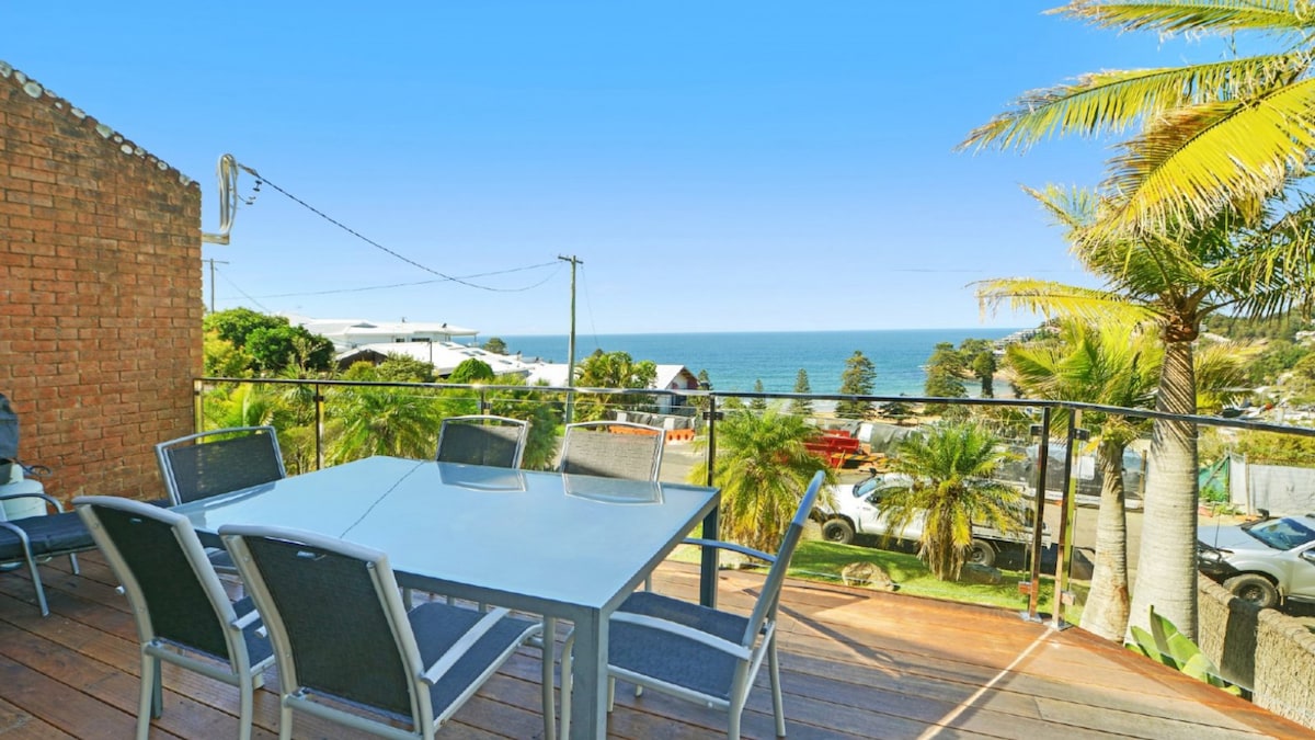 Furnished 3 Bedroom House in Avoca Beach