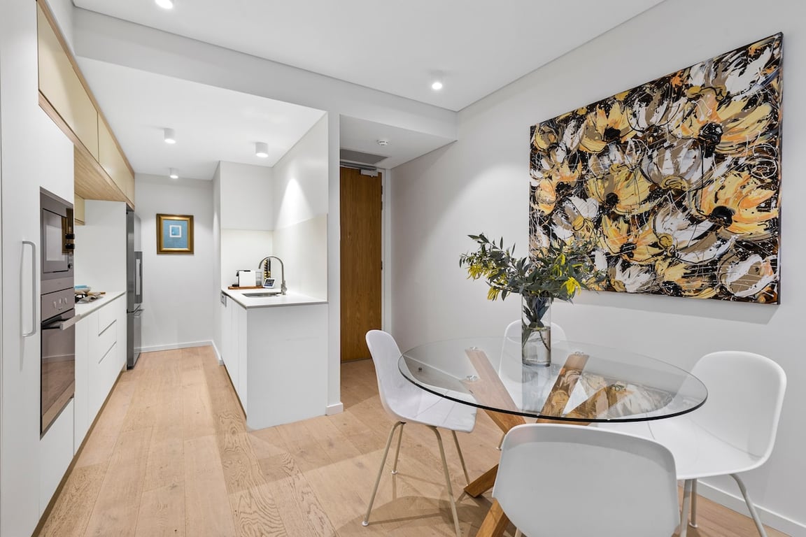 Furnished 2 Bedroom Rental in Sydney