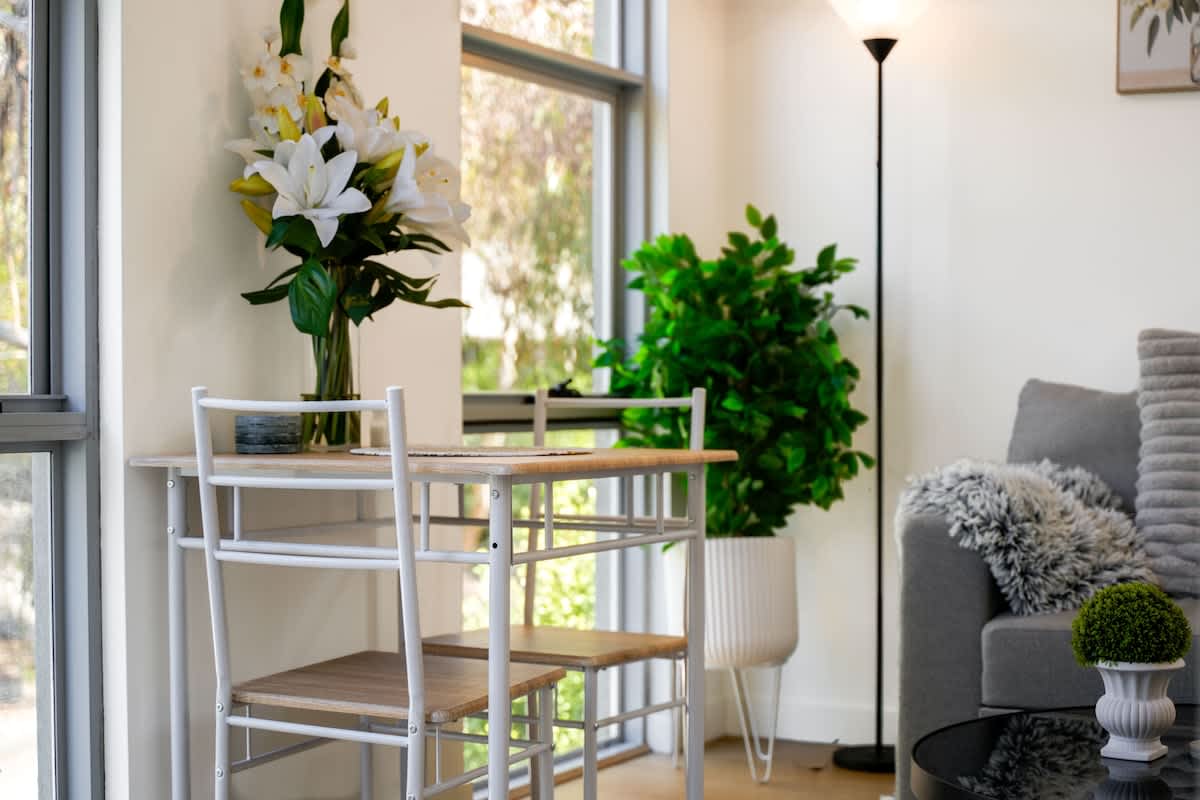 Furnished 1 Bedroom Apartment in Notting Hill