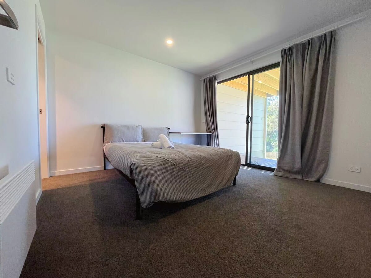 Furnished 3 Bedroom House in Kingston