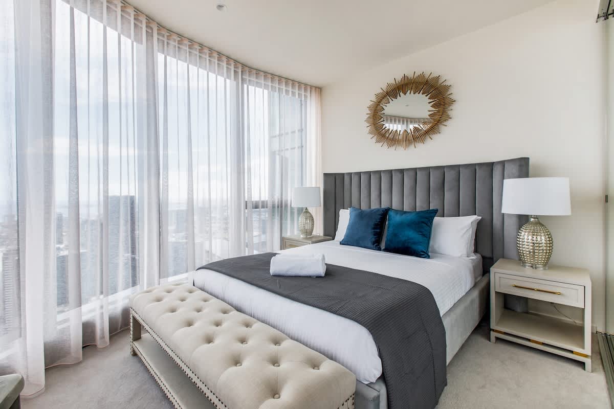 Furnished 2 Bedroom Rental in Southbank