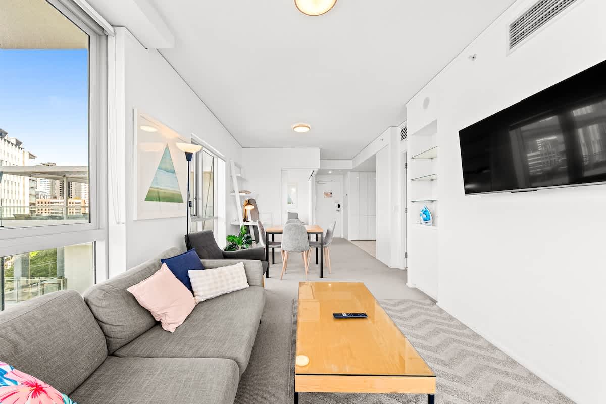 Furnished 1 Bedroom Apartment in Bowen Hills