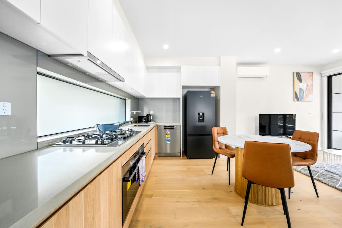 Furnished 2 Bedroom Rental in Mount Waverley