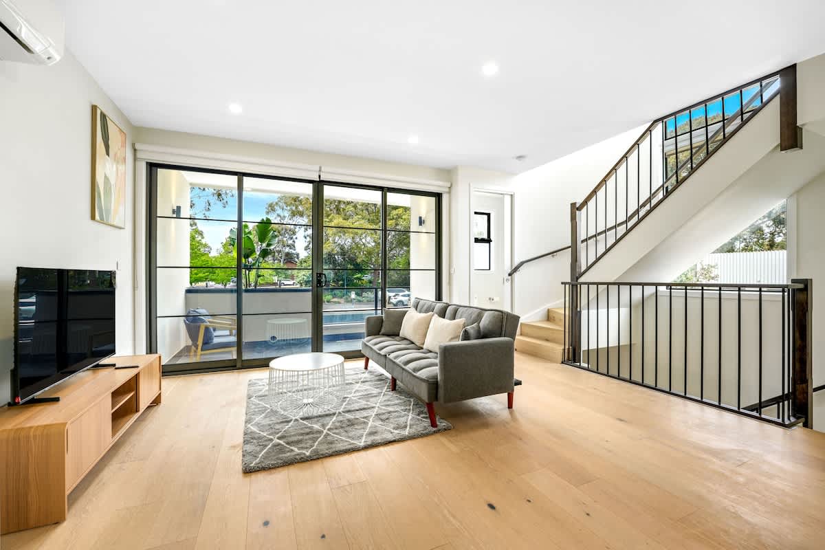 Furnished 2 Bedroom Rental in Mount Waverley