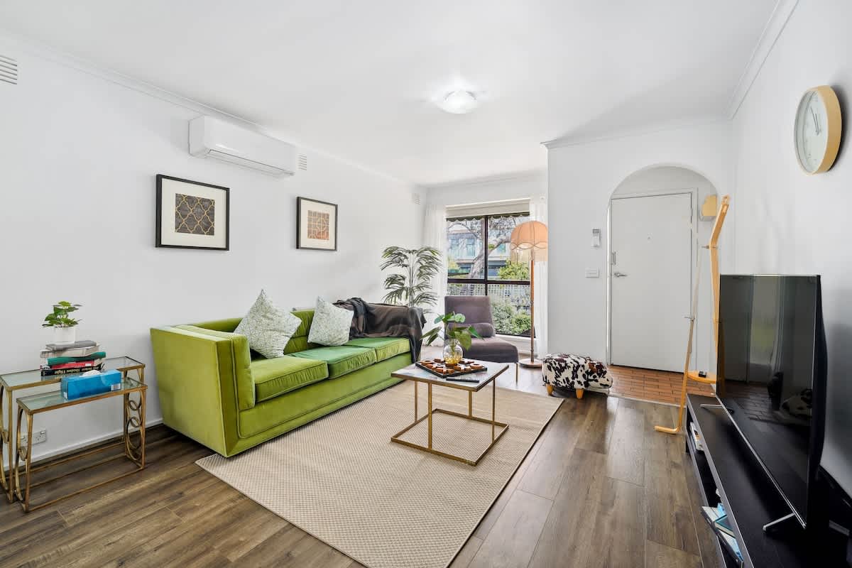 Furnished 2 Bedroom Rental in Yarraville