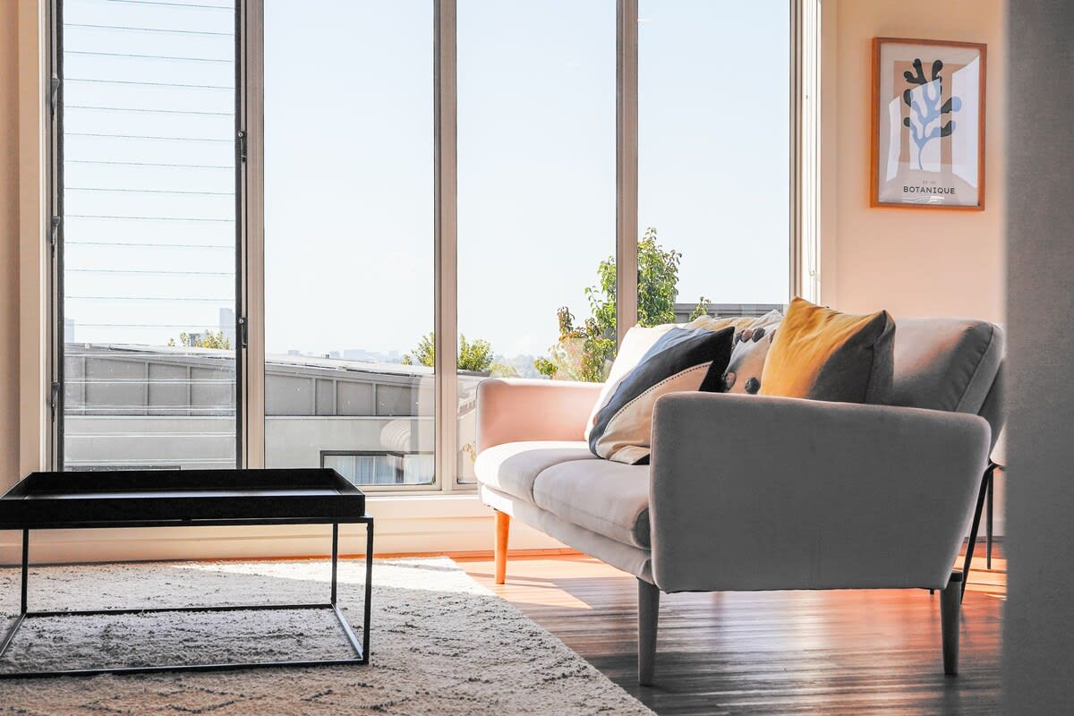 Furnished 2 Bedroom Apartment in Burwood