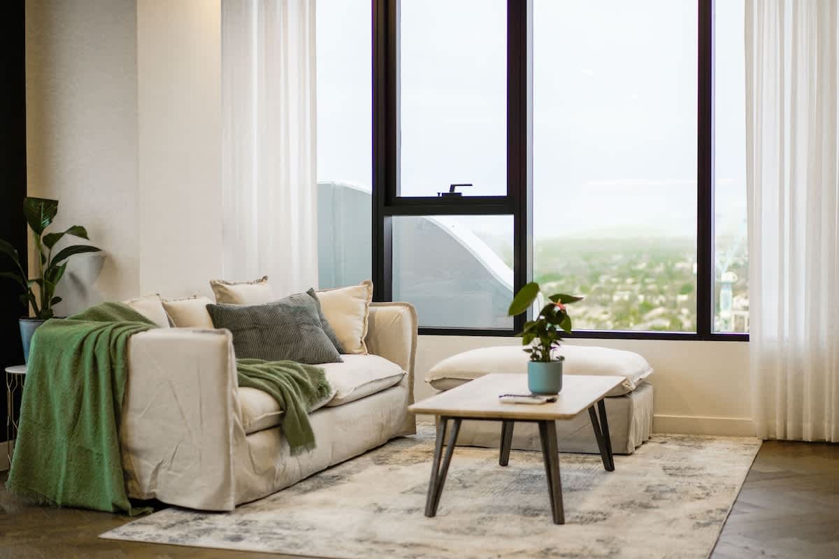 Furnished 3 Bedroom Apartment in Box Hill
