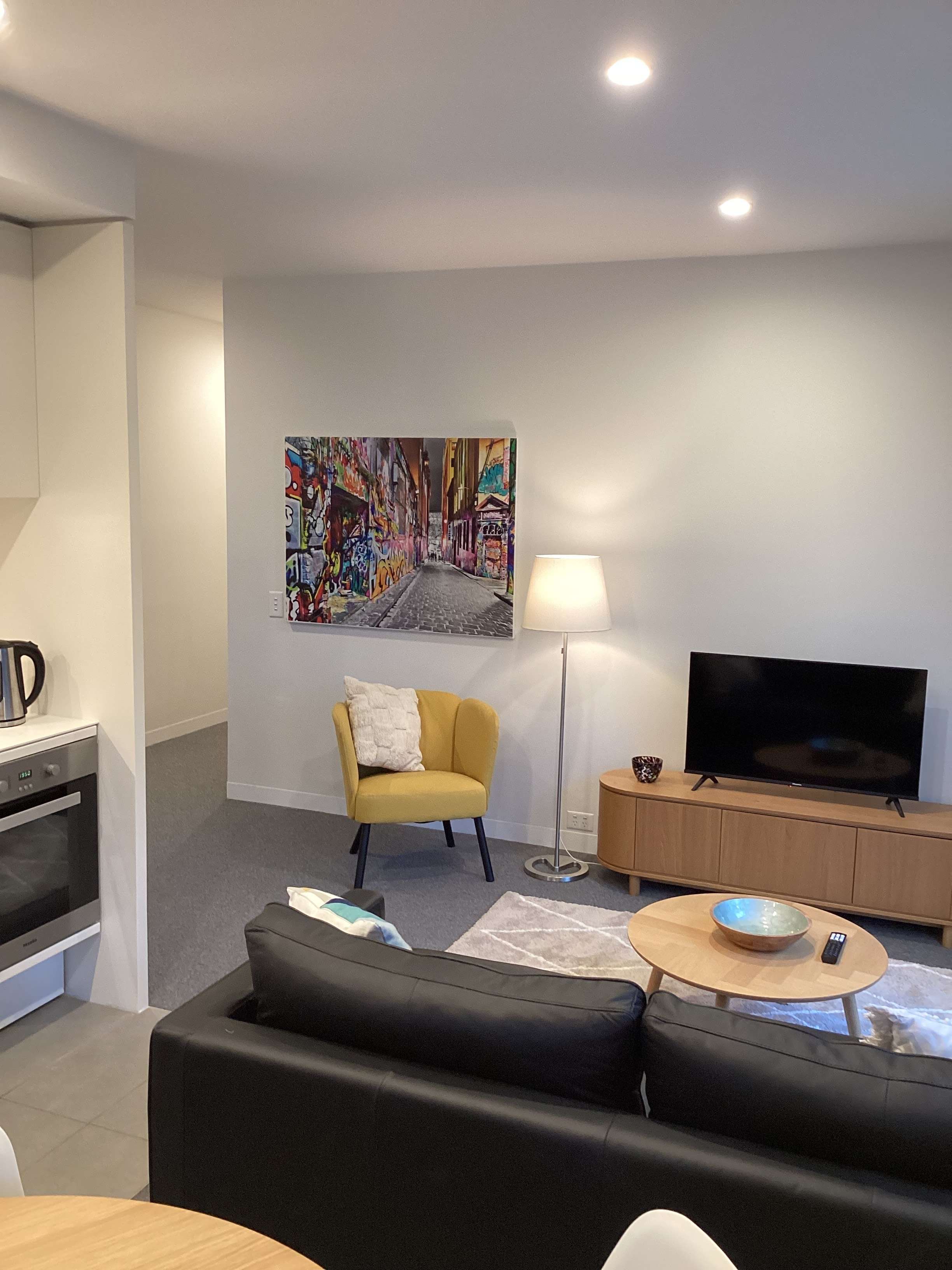 Furnished 1 Bedroom Apartment in Docklands