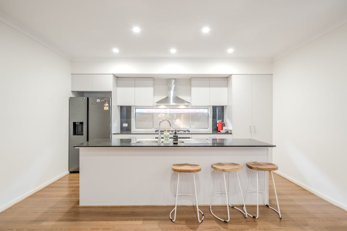 Furnished 4 Bedroom House in Truganina