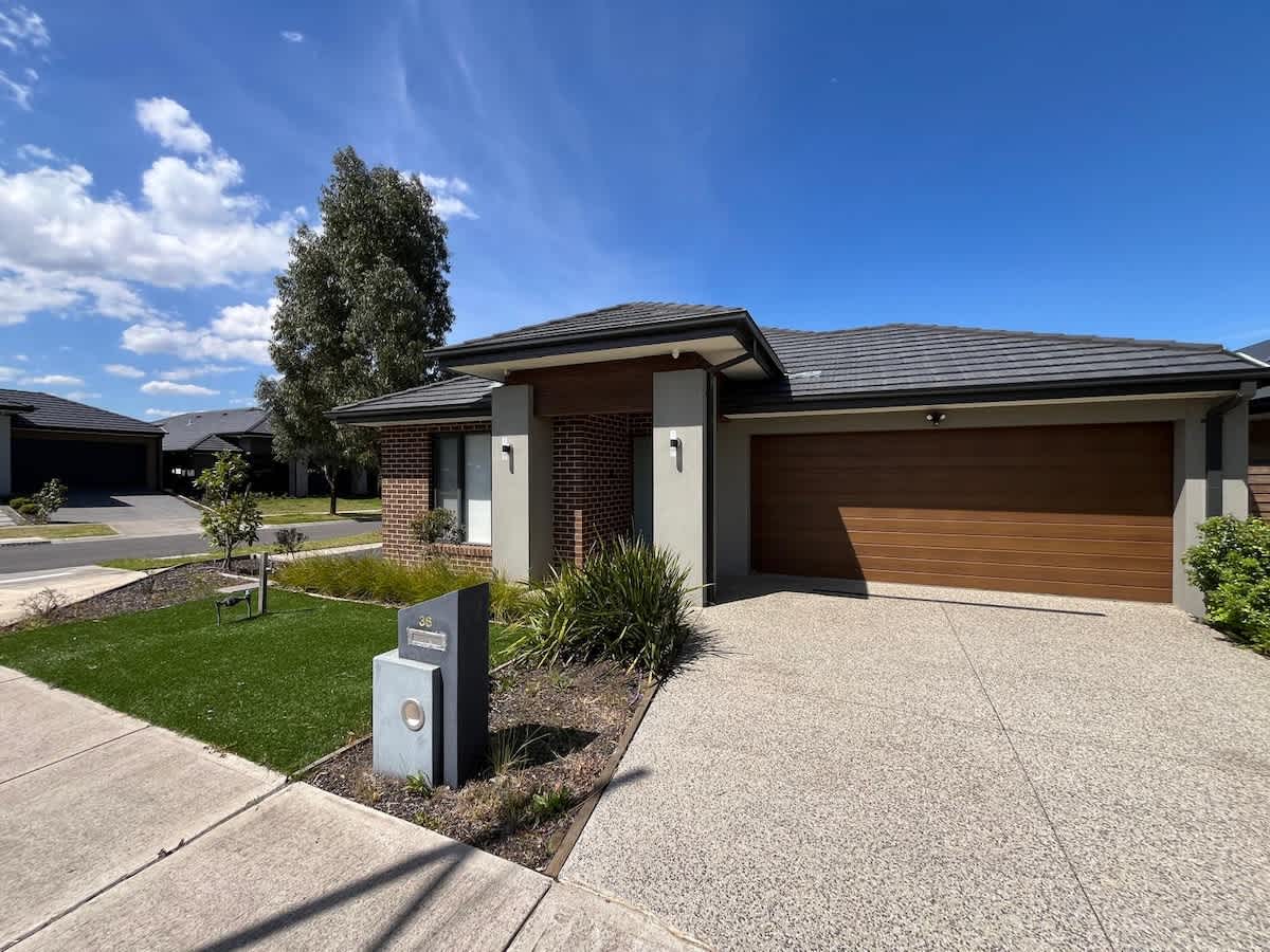 Furnished 4 Bedroom House in Burnside