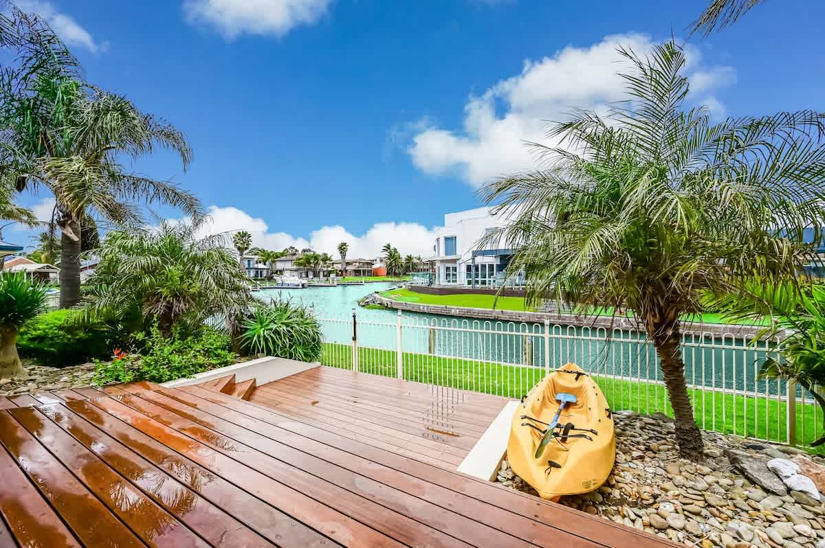 Furnished 4 Bedroom Villa in Patterson Lakes