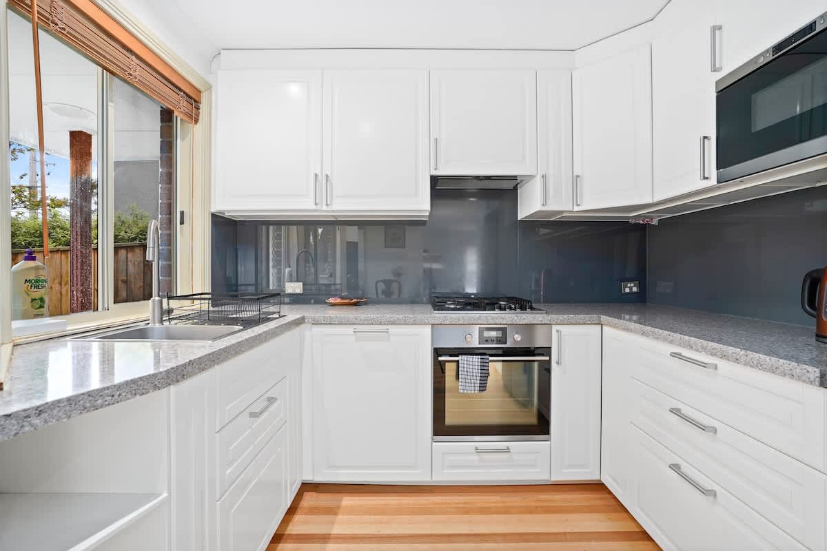 Furnished 2 Bedroom Rental in Brighton