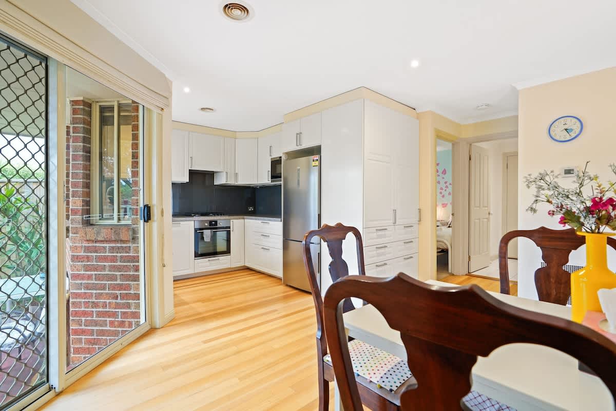 Furnished 2 Bedroom Rental in Brighton