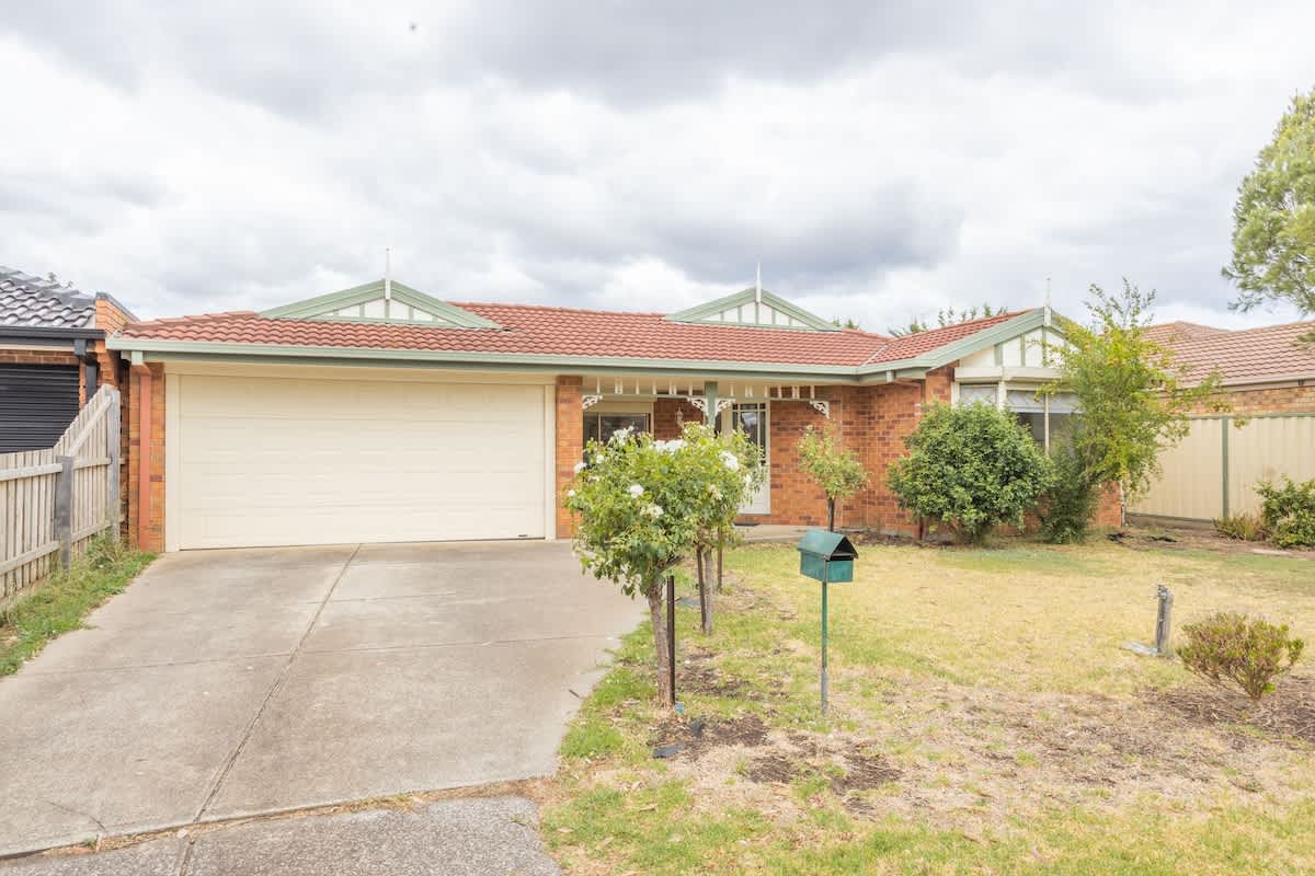 Furnished 3 Bedroom House in Hoppers Crossing
