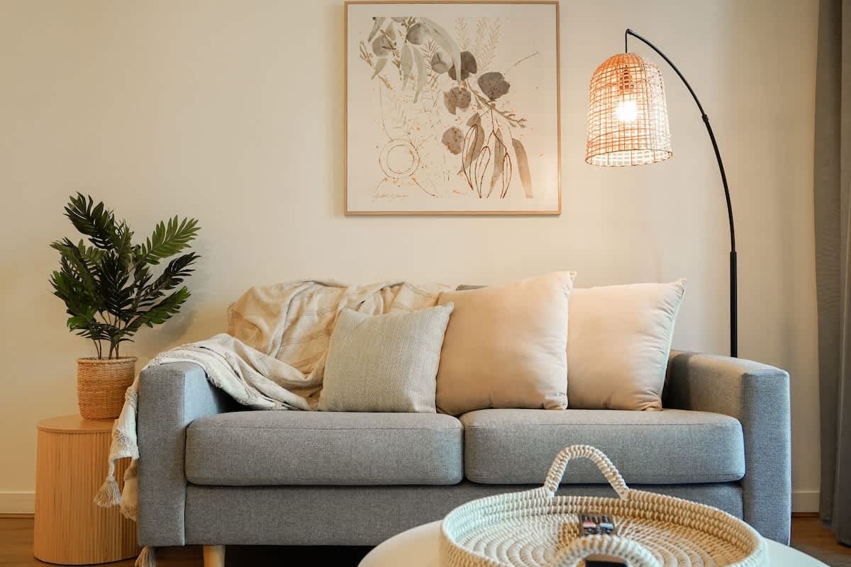 Furnished 2 Bedroom Apartment in Melbourne