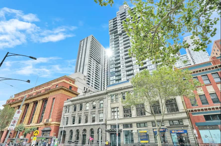 Furnished 2 Bedroom Apartment in Melbourne