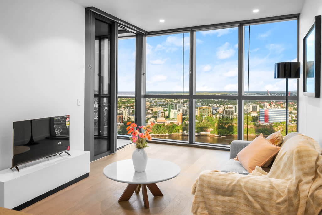 Furnished 1 Bedroom Apartment in Brisbane City