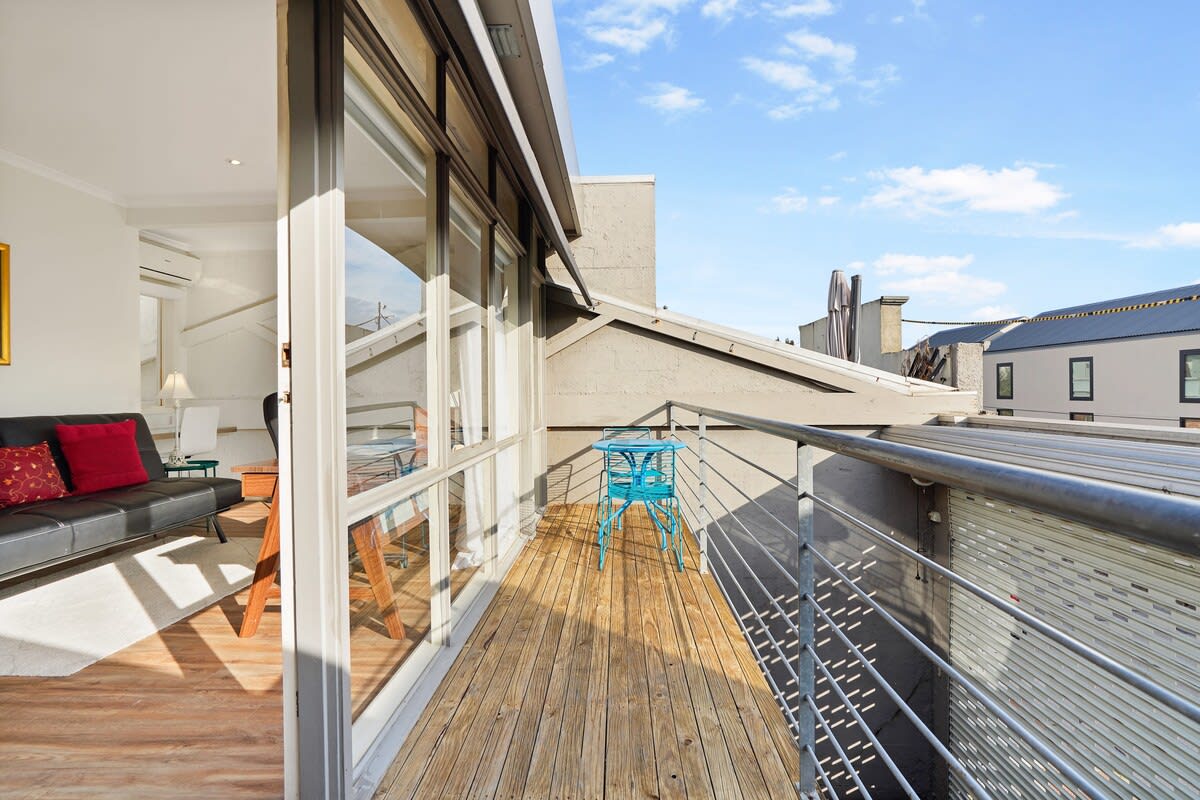 Furnished 2 Bedroom House in Clifton Hill