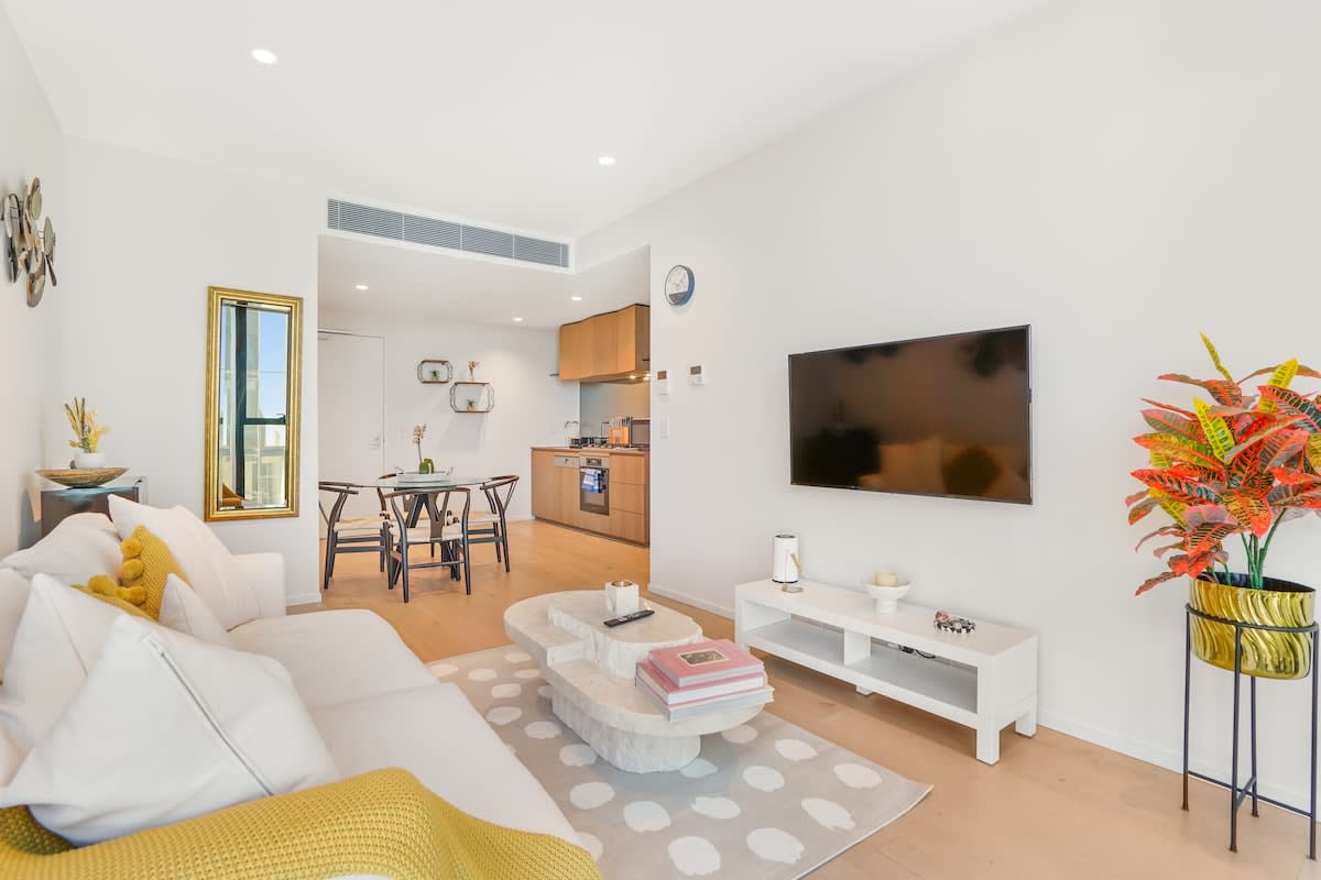 Furnished 1 Bedroom Apartment in Southbank